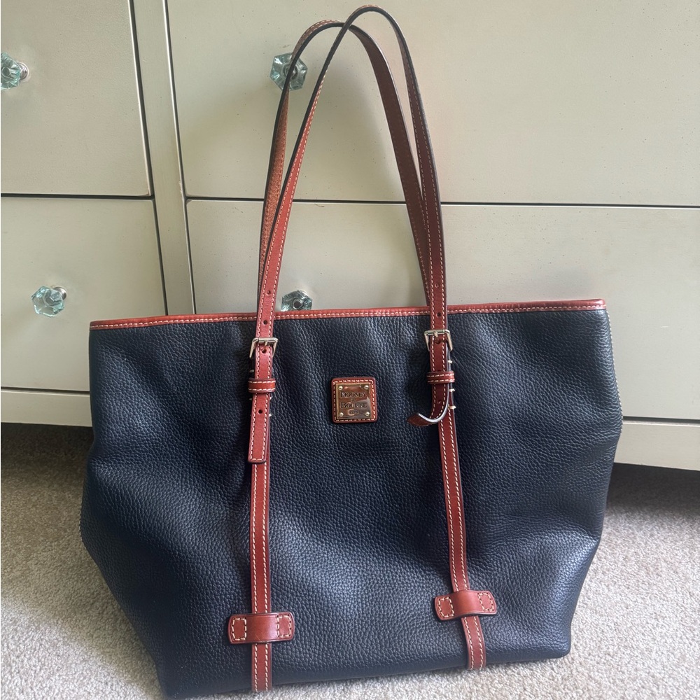 Dooney & Bourke East/West Shopper tote